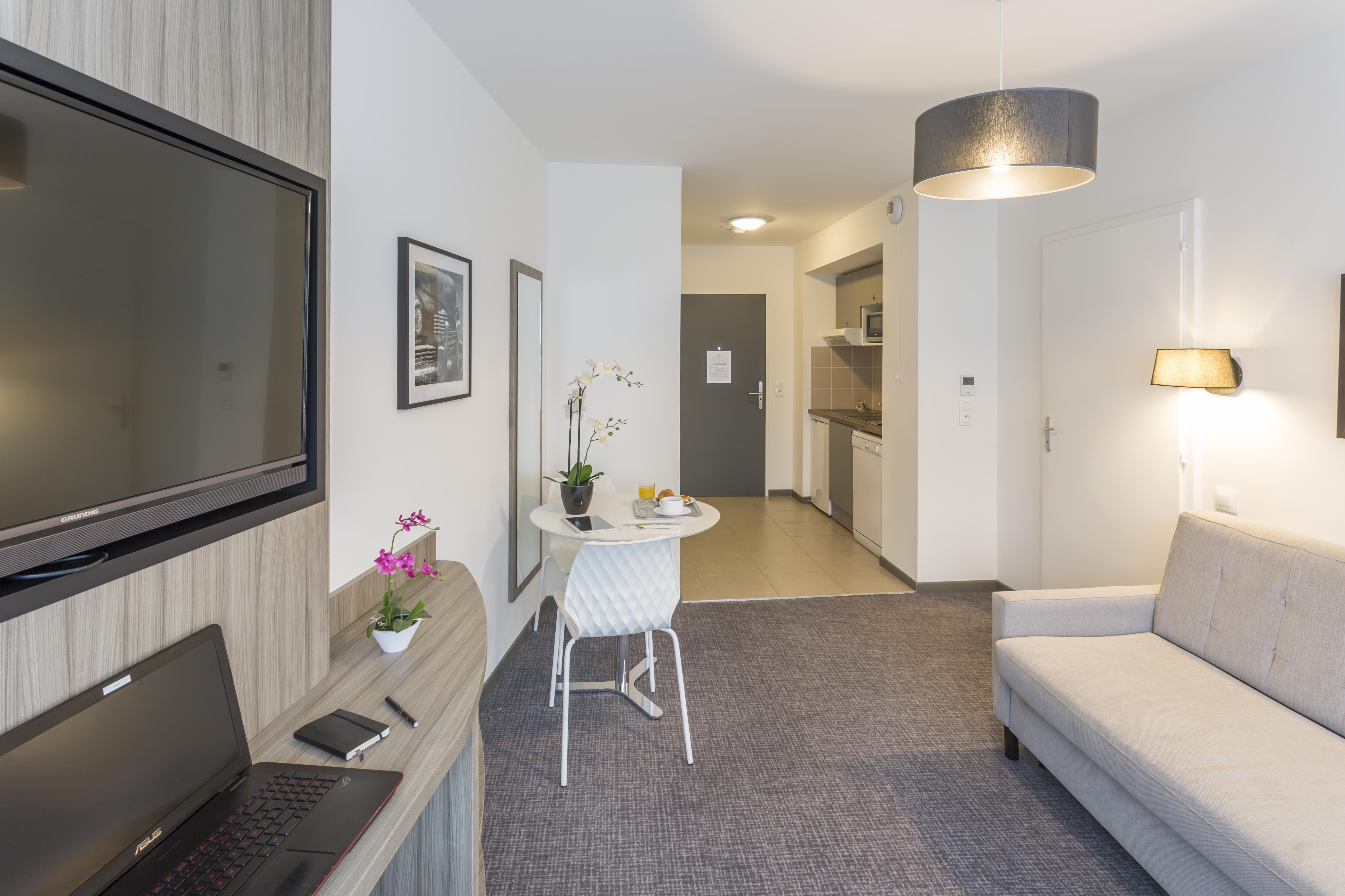 Néméa Appart-Hôtel Elypséo Estrasburgo Exterior foto